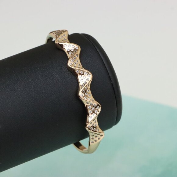 Wave Design Rose Gold Bangle with Crystal Studded Texture Shine, XPBL0475 - Picture 9 of 12